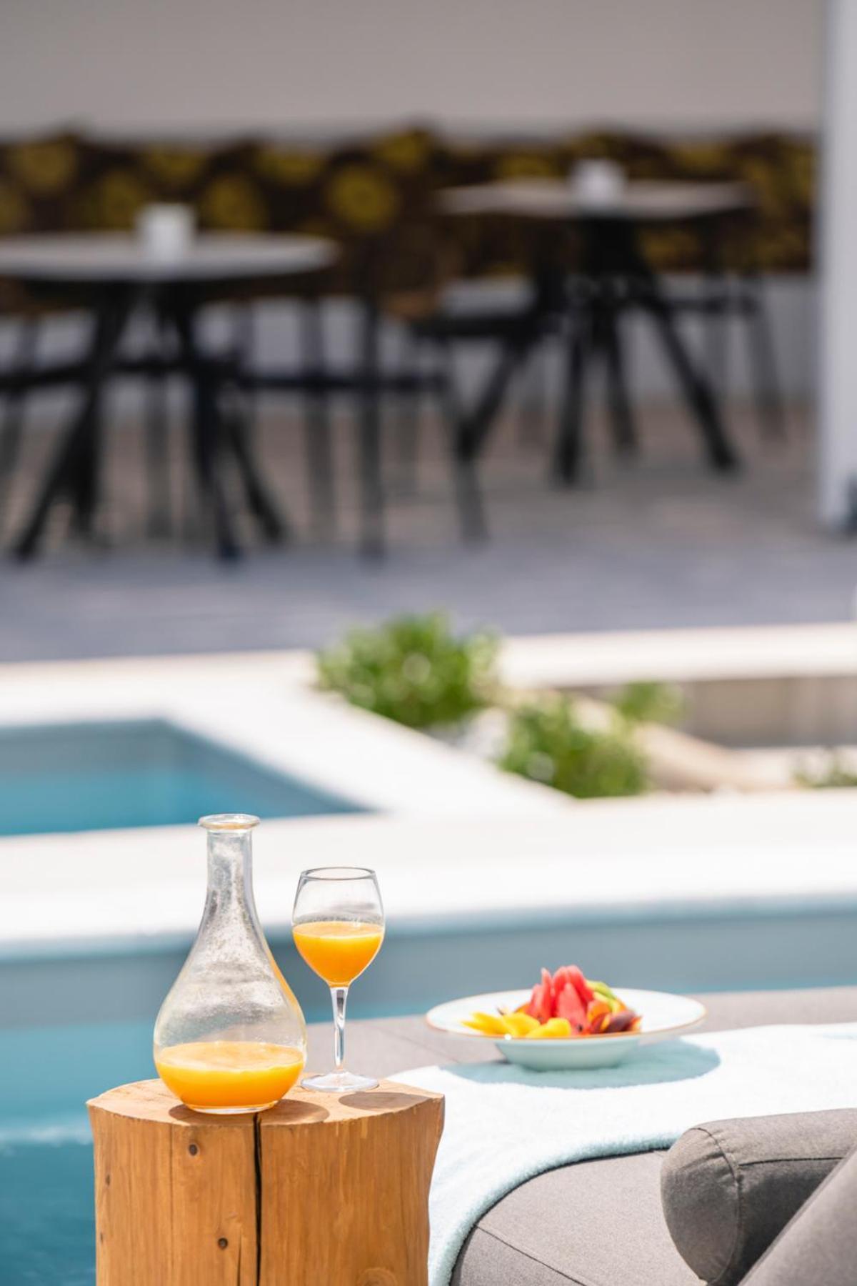 Quartano Suites By Heliessa, Adults Only Naousa Exteriör bild